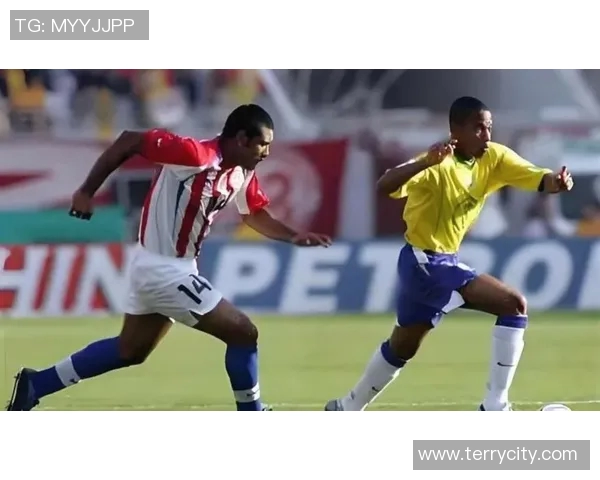 足球明星的射门距离究竟有多远揭秘他们的惊人力量与技巧